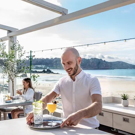 מלון L'horizon & 4*