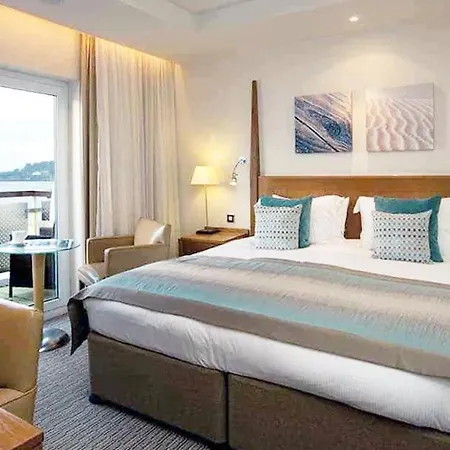 מלון L'horizon & 4*